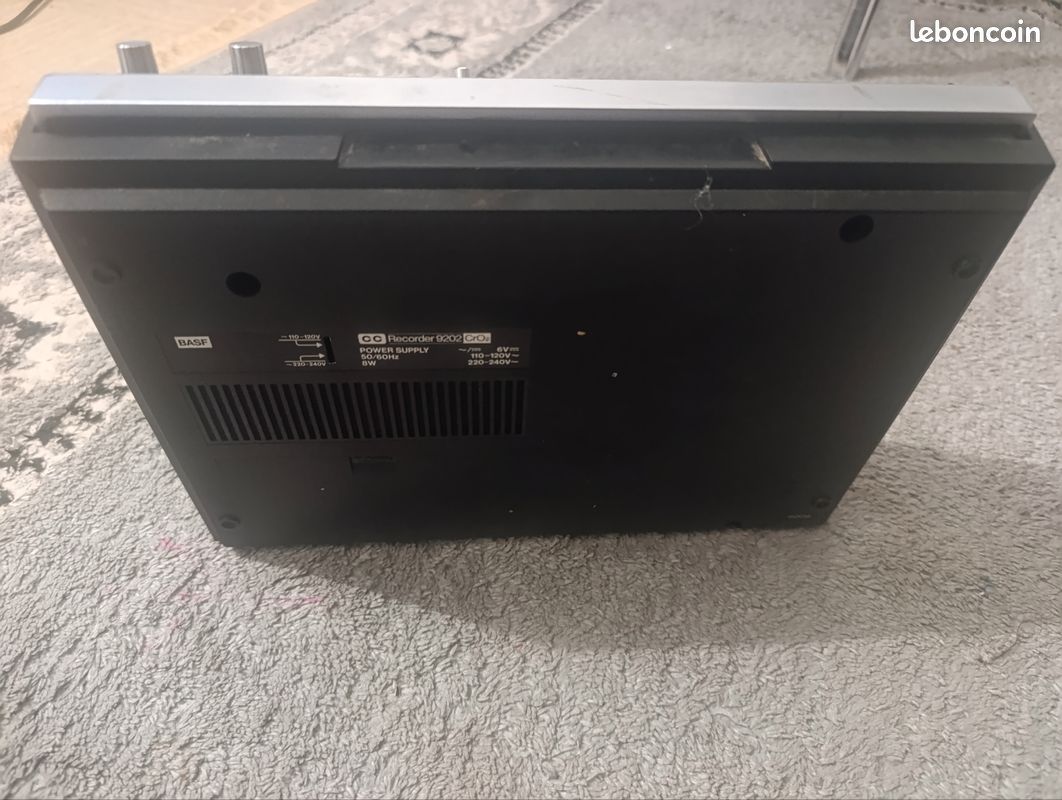 Enregistreur vintage BASF 9202 lecteur cassette , pour réparation/pièc (image 2)