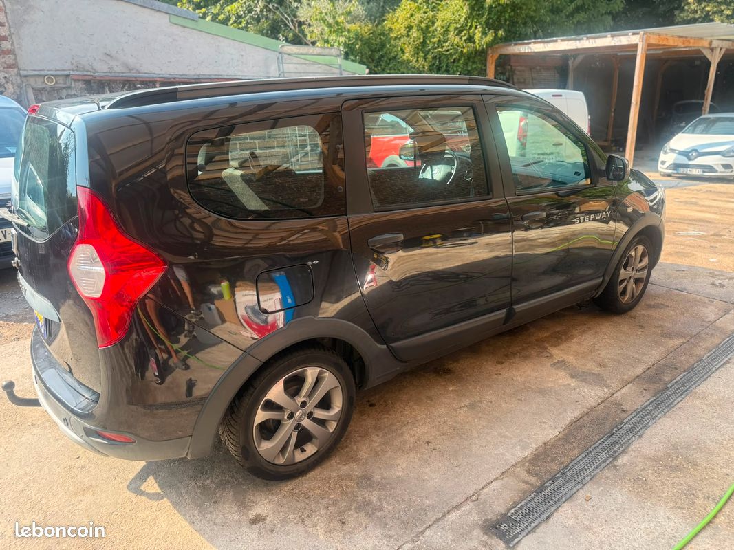 Dacia Lodgy 7 Places 115 CV (image 2)