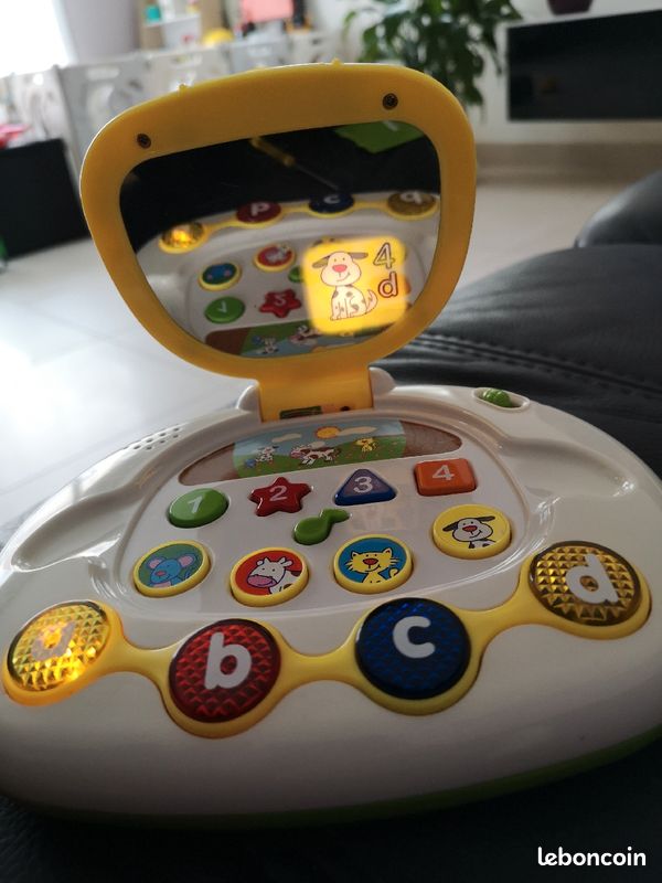 Ordinateur portable qui parle aux miroirs (image 5)