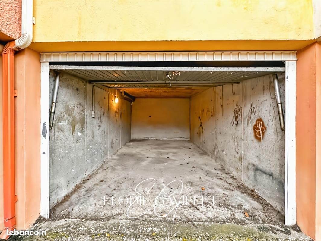 Parking 35 m² · à Carcassonne · 35 m² · 26 000 €
