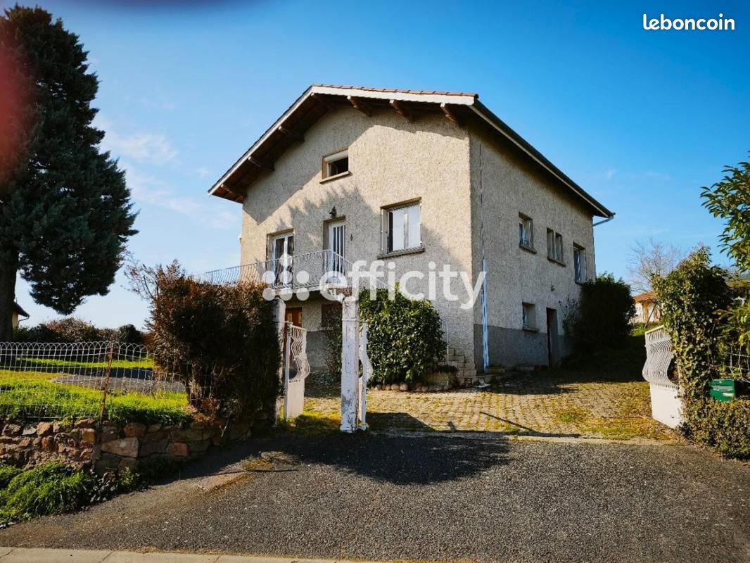 Maison 4 pièces 102 m² · à Maringes · 102 m² · 190 000 €