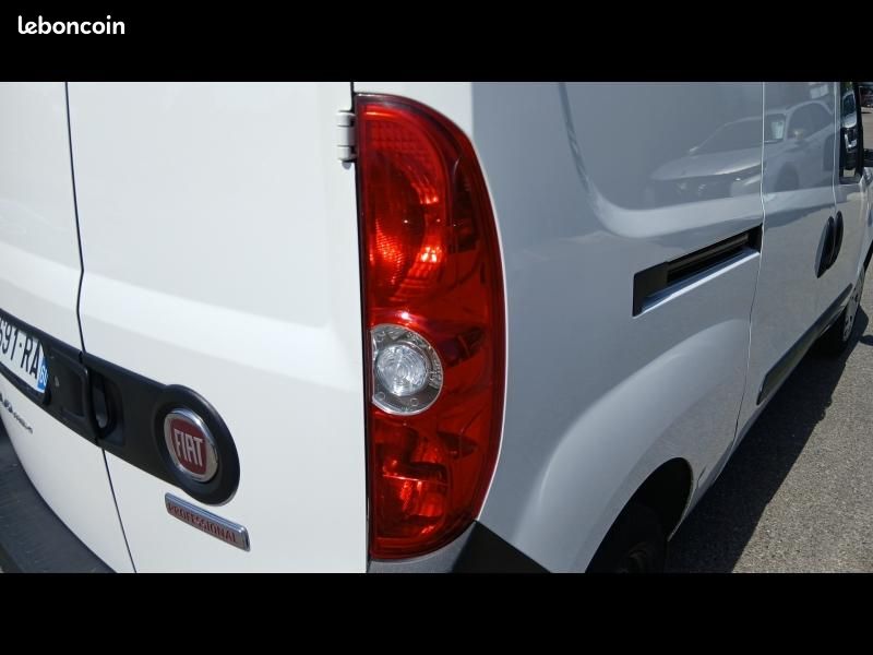 Fiat Doblo Cargo Maxi 1.6 Multijet 105ch 750kg Pro Lounge 12491HT (image 24)