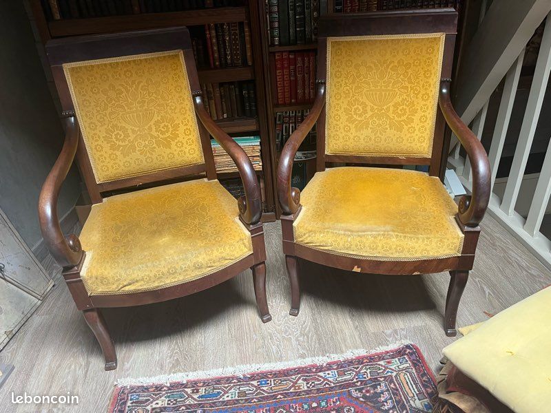 Deux fauteuils Directoire d’époque (image 1)