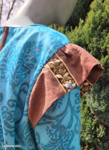 Tenue Médiéval , Moyen âge , Historique (image 10)