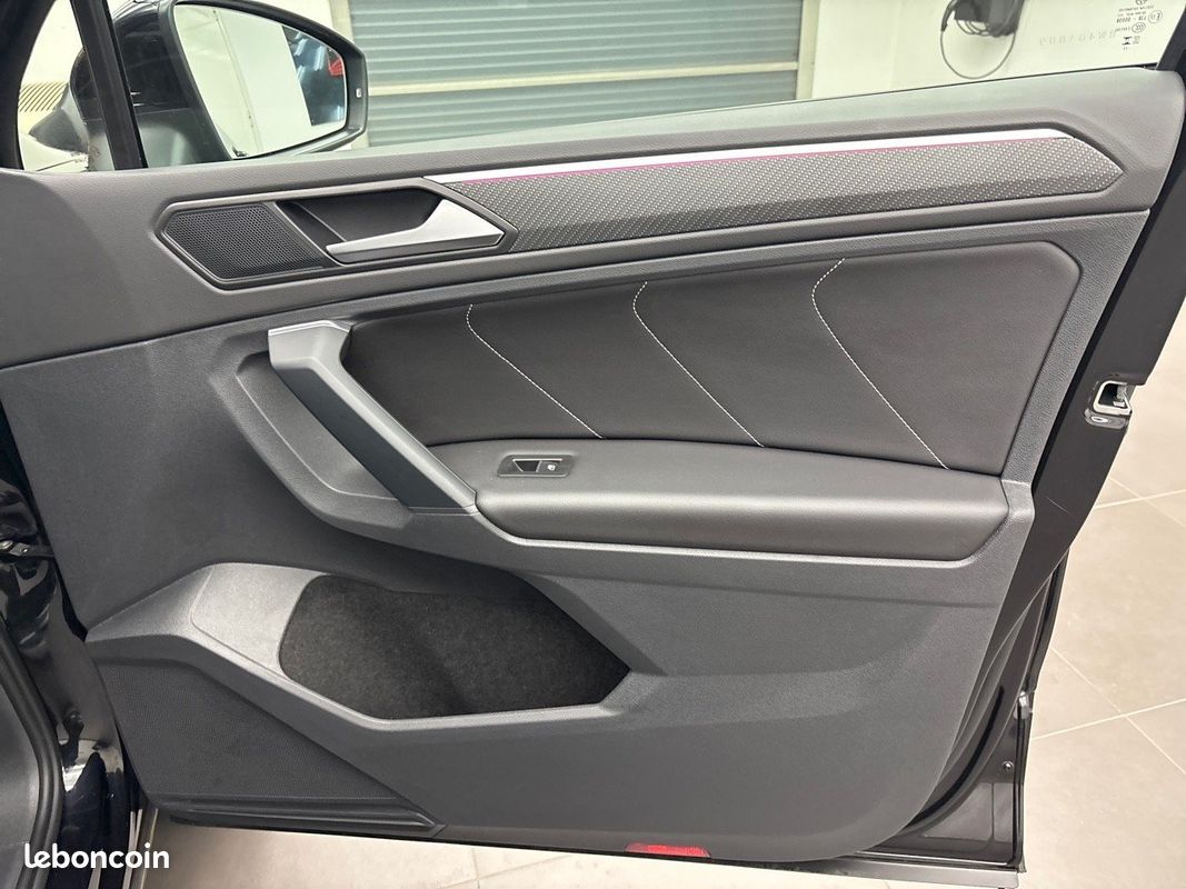 VOLKSWAGEN Tiguan 1.4 eHybrid 245ch DSG6 R-Line Exclusive (image 28)