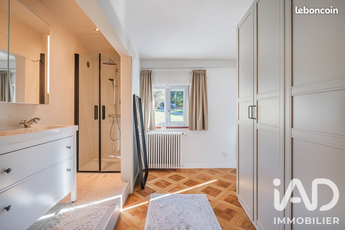 Propriété 5 pièces 234 m² (image 11)
