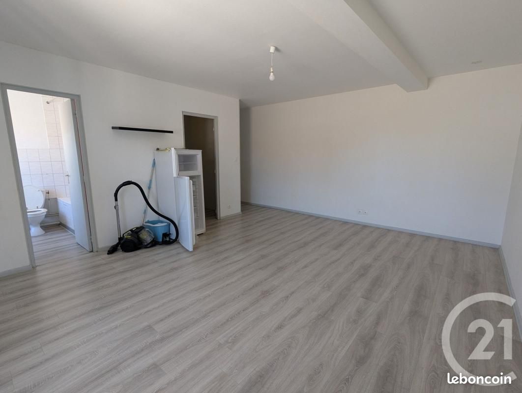 Appartement 2 pièces 45 m² · à Riom · 45 m² · 517 €/mois