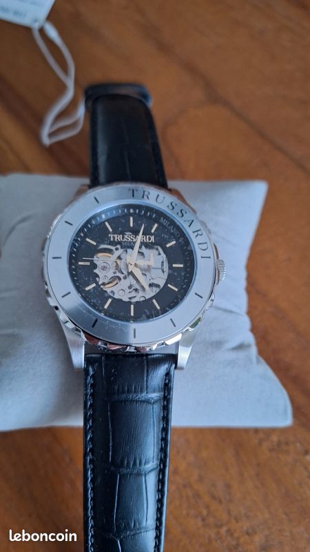 Montre Homme Trussardi T-Evolution - Boîtier 40mm - Bracelet Cuir Et Tissu - Neuf Avec Étiquettes