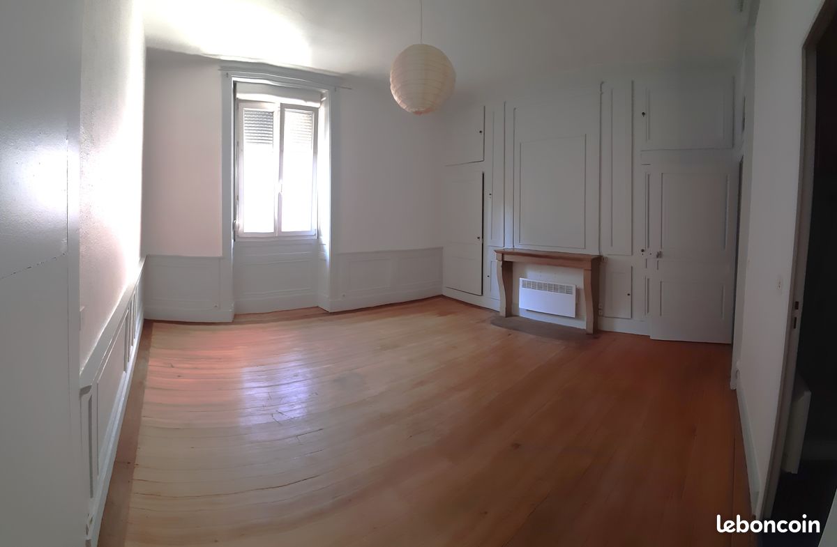 Appartement 1 pièce 28 m² · à Besançon · 28 m² · 430 €