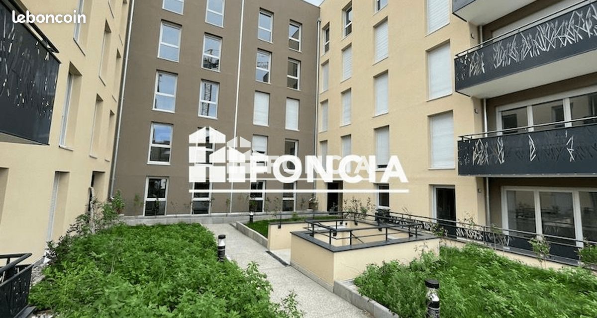 Parking · à Thonon-les-Bains · 75 €/mois