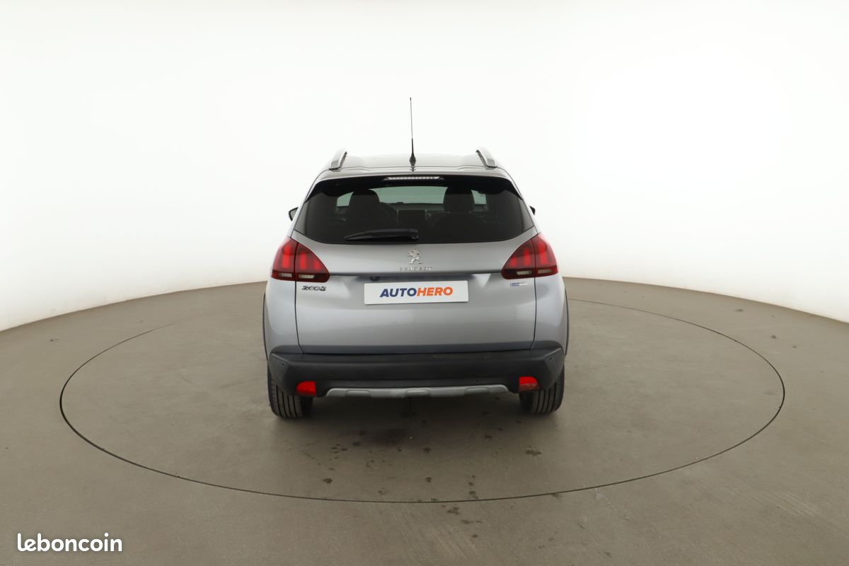 Peugeot 2008 1.2 PureTech Crossway 110 ch (image 12)