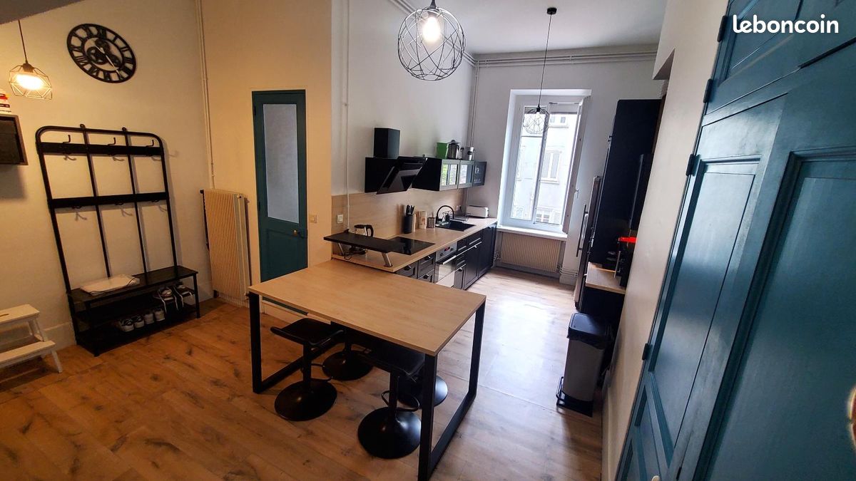Appartement 3 pièces 74 m² · à Grenoble · 74 m² · 1 094 €/mois