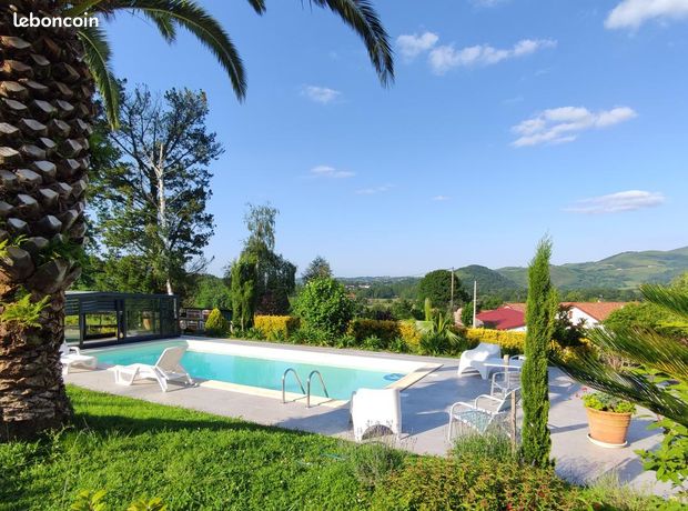 Maison 8 pièces 265 m²