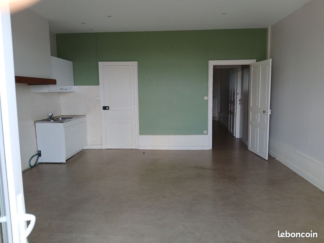 Appartement 2 pièces 55 m² · à Rochechouart · 55 m² · 410 €/mois