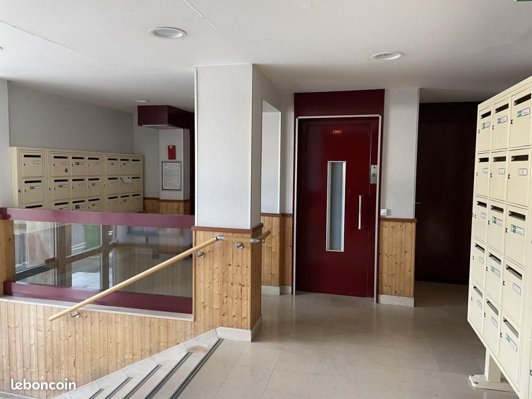 Appartement a louer orleans - 5 pièce(s) - 85 m2 - Surfyn