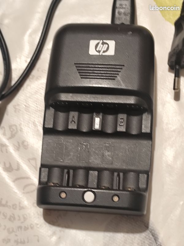 HP Photosmart M Series Camera Dock Charging Station