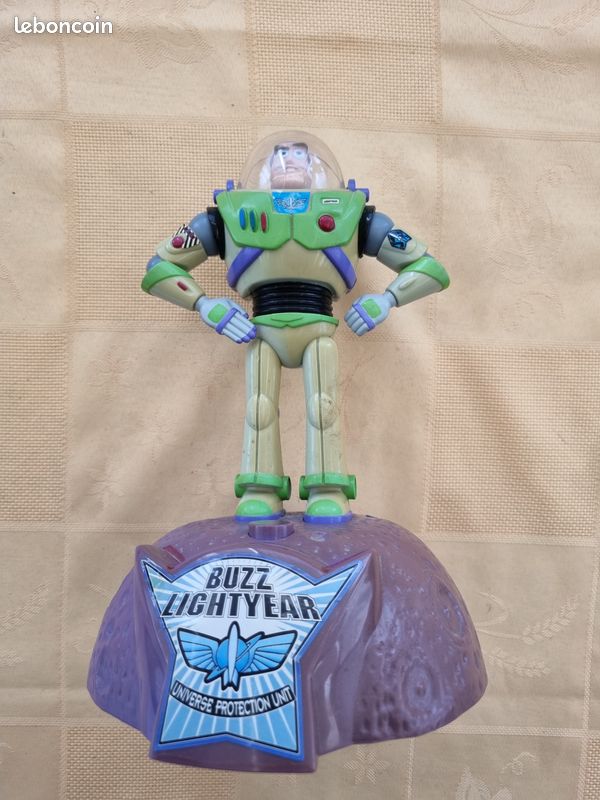Buzz l'éclair tirelire (image 1)