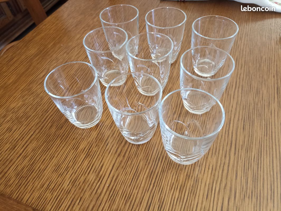 9 verres (image 1)
