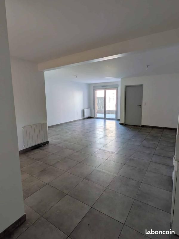 Appartement 3 pièces 74 m² · à Montereau-Fault-Yonne · 74 m² · 972 €