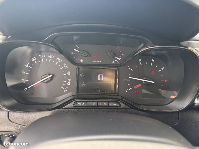 Citroën C3 PureTech 83 S&S BVM5 Shine (image 12)