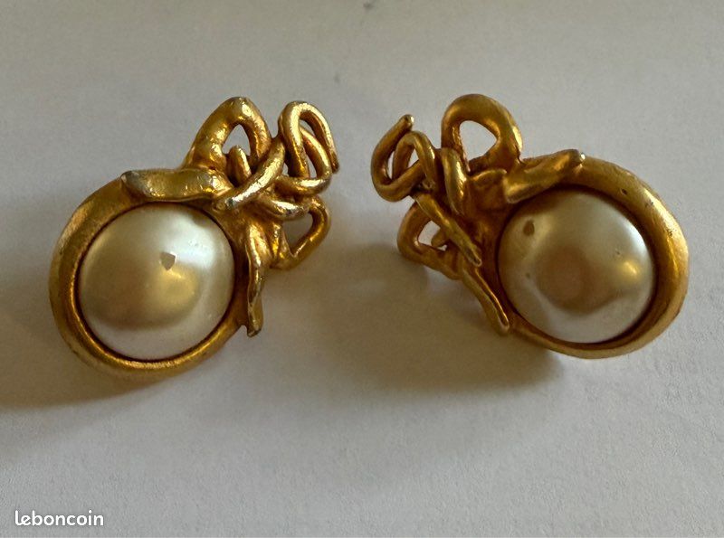 Boucles D'oreilles Clips Vintage BOSSANOVA PARIS - ST TROPEZ - Résine Bleue Et Or - Occasion