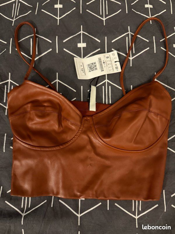 Haut court simili cuir (image 2)