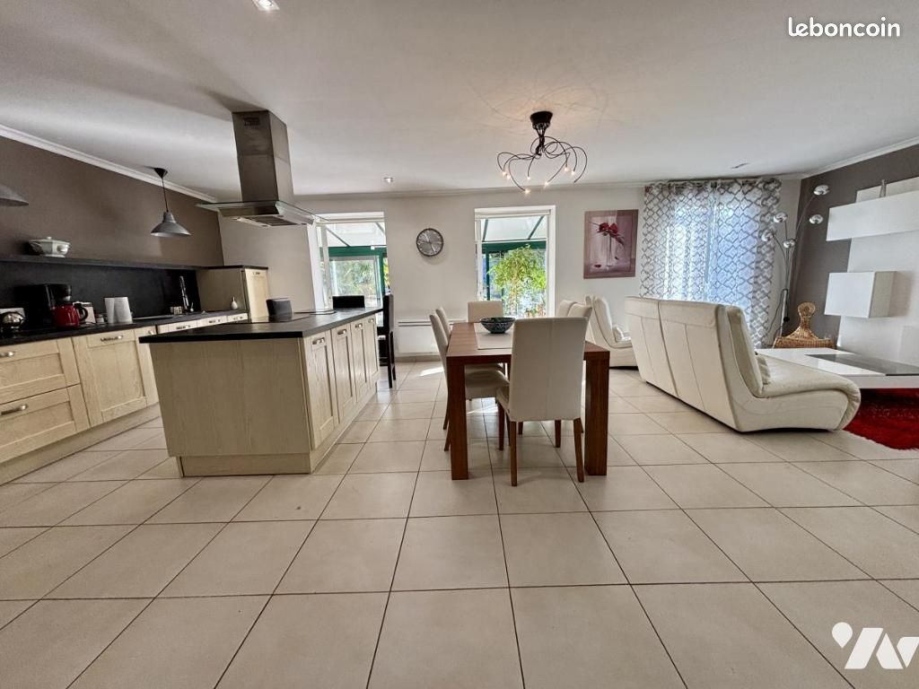 Maison 5 pièces 113 m² · à Le Loroux-Bottereau · 113 m² · 302 500 €