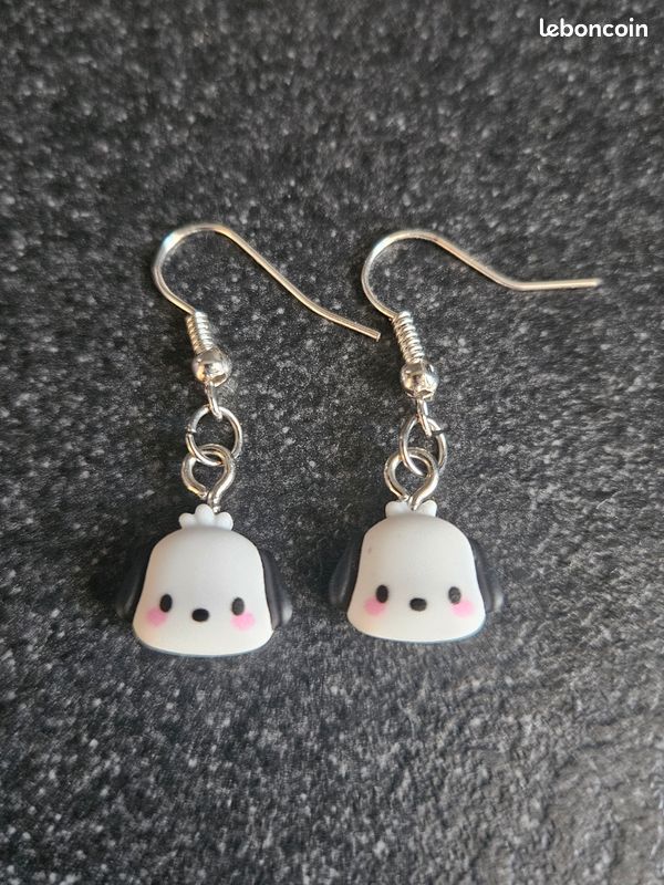 Boucles D'oreilles Hello Kitty Pour Enfant - Puces Plaqué Rhodium Rose - Neuf Sans Emballage