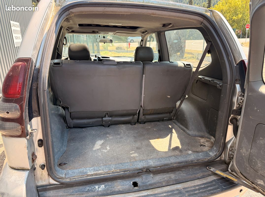 Toyota Land cruiser 2003 (image 4)