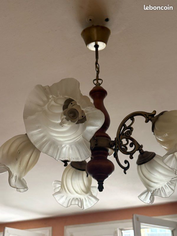 Lustre en bois, verre et métal (image 2)