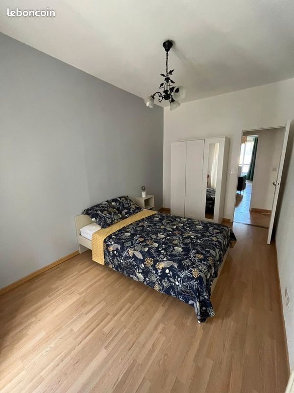 Appartement 4 pièces 84 m² · à Saint-Étienne · 84 m² · 800 €