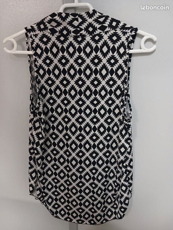 Blouse sans manche (image 2)
