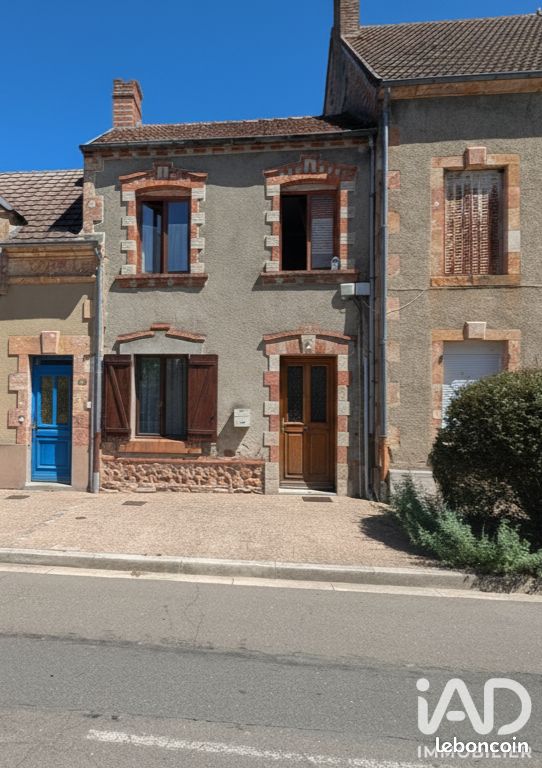 Maison 3 pièces 97 m² · à Saulzais-le-Potier · 97 m² · 54 000 €