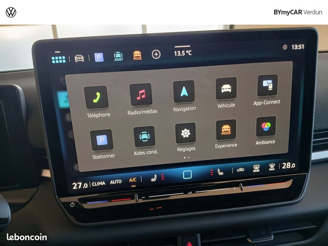 VOLKSWAGEN T-Roc 1.5 eTSI EVO2 Hybrid 150 ch DSG7 R-Line (image 17)