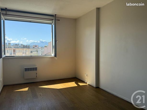 Appartement 4 pièces 85 m² — 21