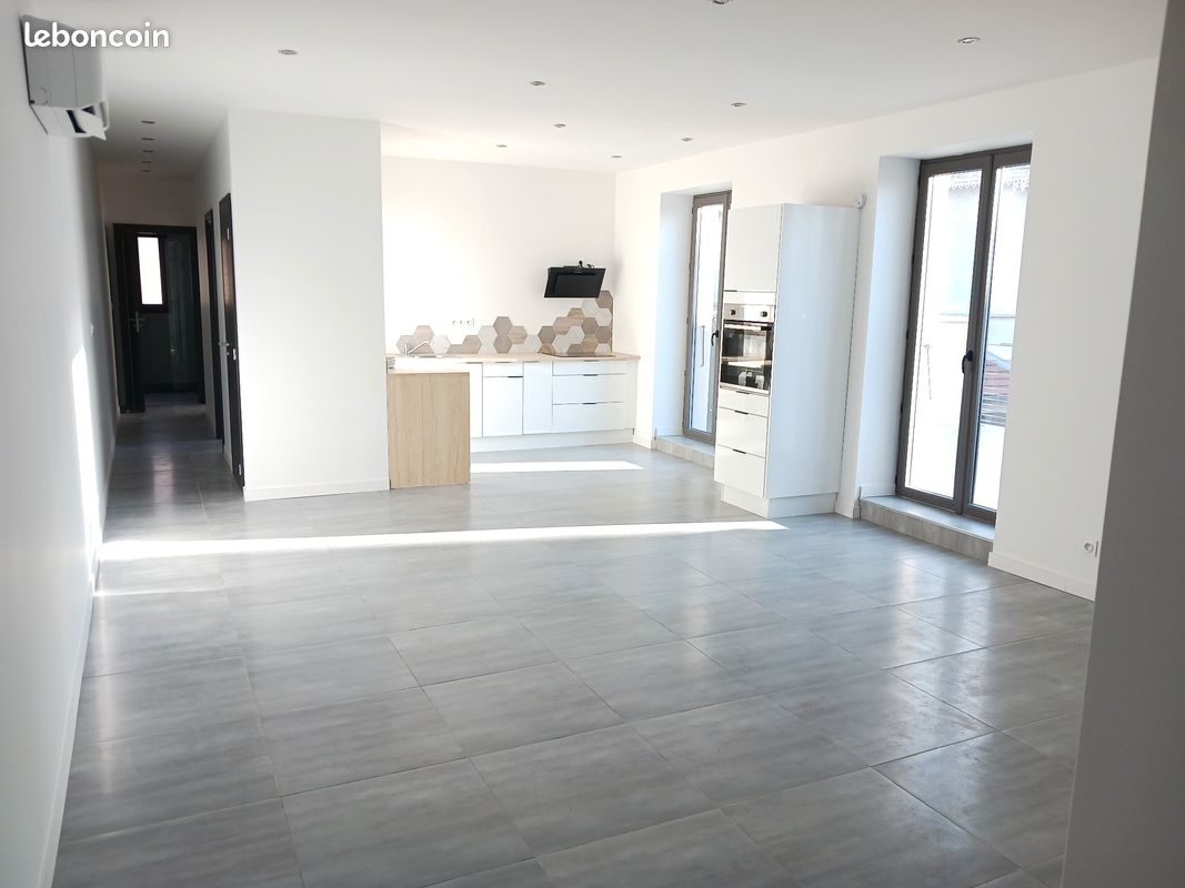 Appartement 4 pièces 82 m² · à Valence · 82 m² · 980 €