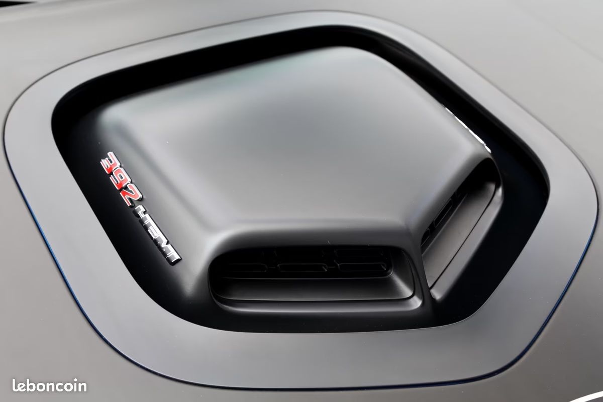 Dodge CHALLENGER Scat Pack 6.4 V8 HEMI 492 ch – BVM – Shaker – Caméra – 12 900 km (image 16)