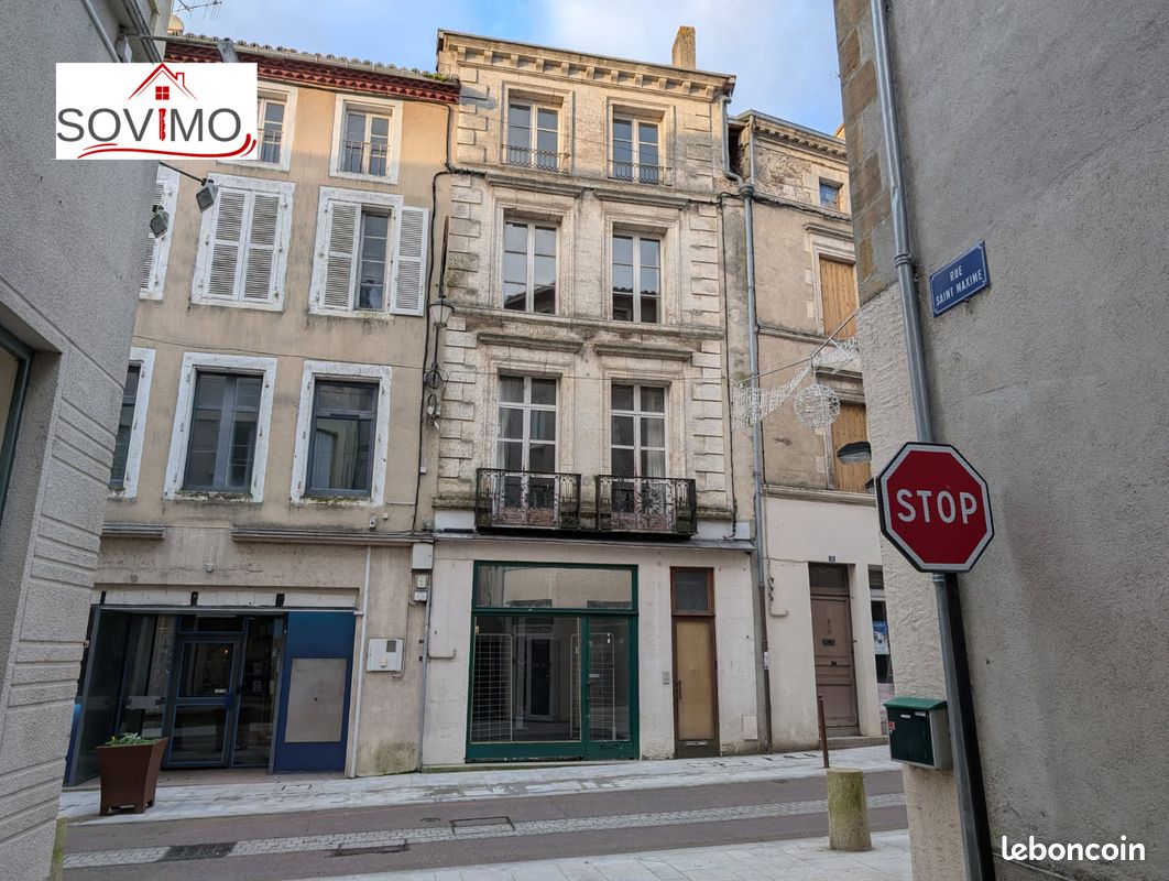 Immeuble 16 pièces 358 m² · à Confolens · 358 m² · 93 500 €