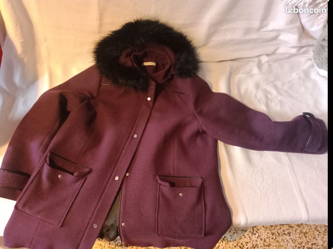 Capuche Manteau Chez Armand Thiery Pour Femme Manteau Couleur - Main Image