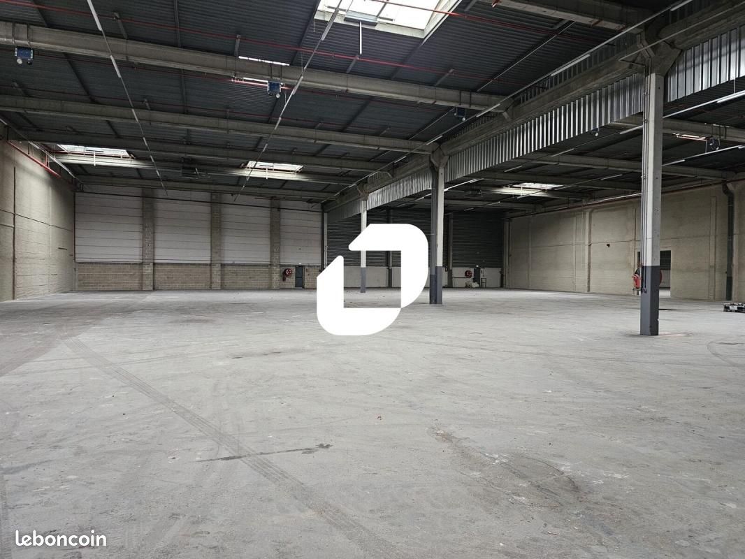 Local logistique 1 322 m² (image 6)