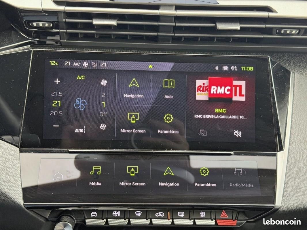 Peugeot 408 PureTech 130 ch S&S EAT8 Allure Pack (image 18)