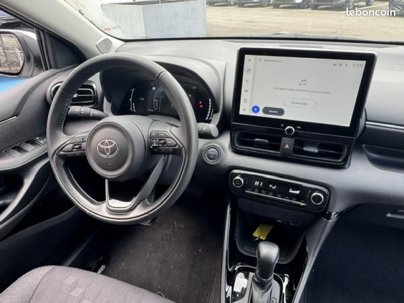 Toyota Yaris 116h Design 5p MC24 (image 11)
