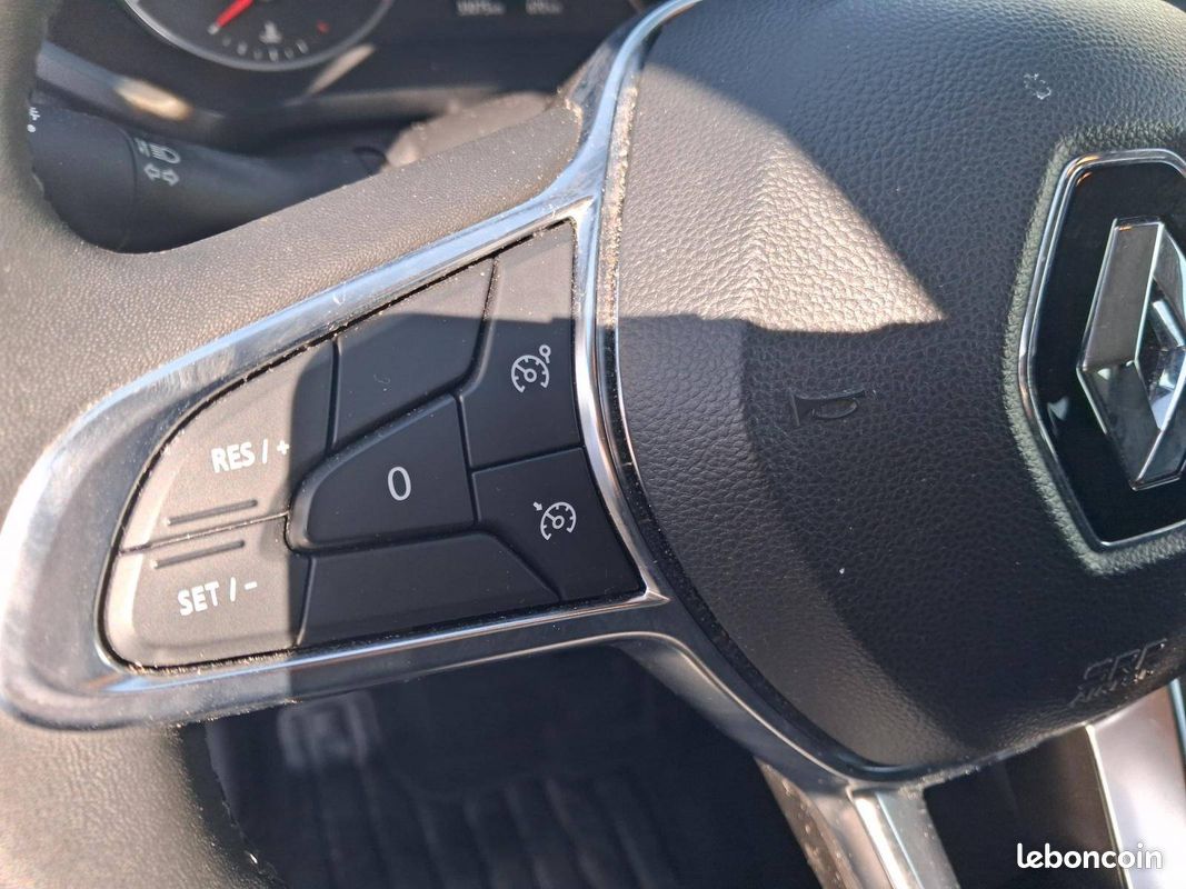 RENAULT Captur TCe 90 Evolution (image 16)