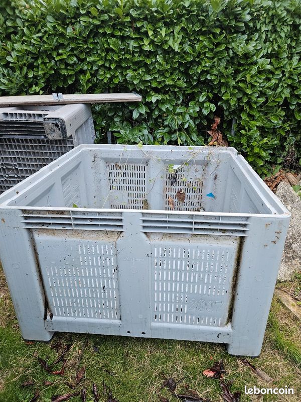 Bac plastique ou palox plusieurs dimensions (image 1)