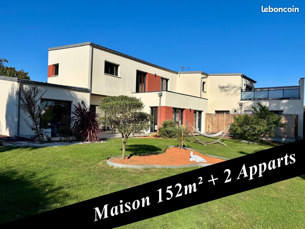 Maison 10 pièces 242 m² · à Binic-Étables-sur-Mer · 242 m² · 749 000 €