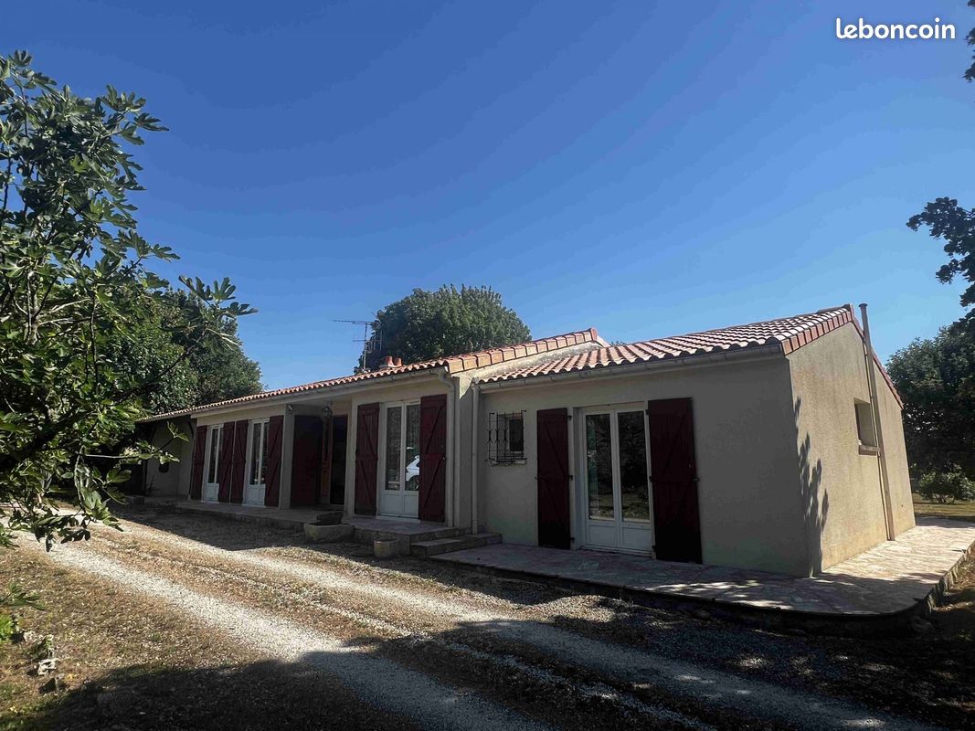 Maison 8 pièces 150 m² · à Le Grand-Madieu · 150 m² · 159 000 €