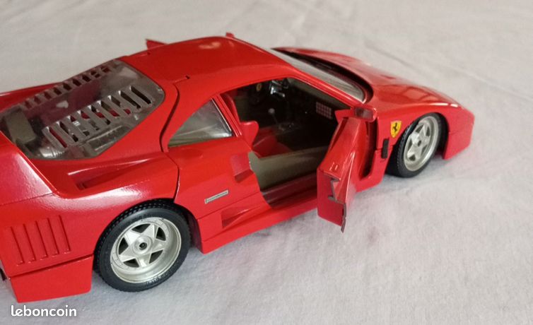 Ferrari F40 1988 échelle 1/18 Par Burago, Miniature Neuve Sous Emballage