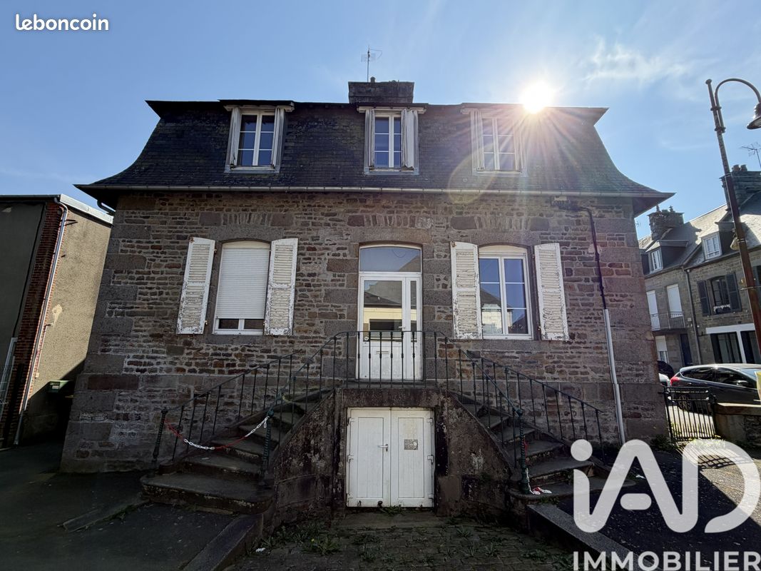 Maison 7 pièces 140 m² · à Villedieu-les-Poêles-Rouffigny · 140 m² · 89 000 €