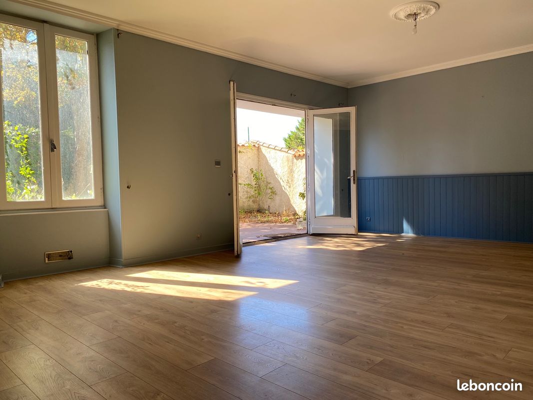 Maison 6 pièces 176 m² · à L'Isle-d'Espagnac · 176 m² · 197 500 €