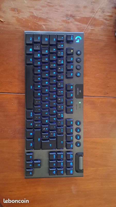 Clavier Logitech G915 TKL (image 2)